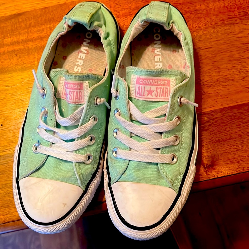 Converse size 8